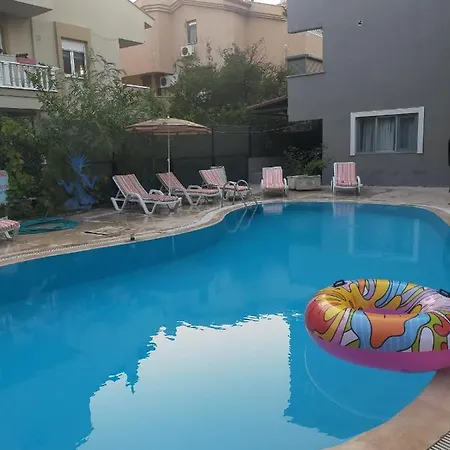 Akdeniz 3* Μαρμαρίς